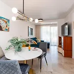 Gin Apartment